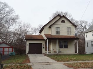 924 N Winnebago St, Rockford, IL 61103