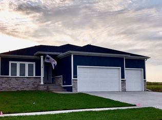6419 SW 8th St, Lincoln, NE 68523