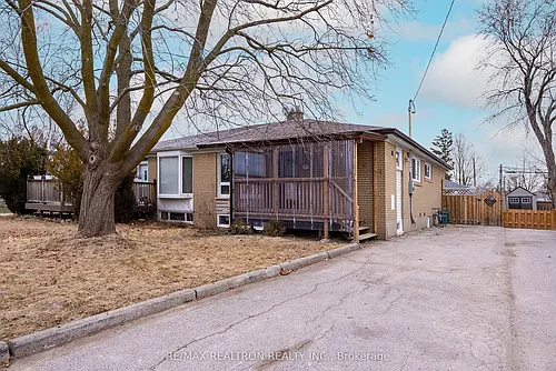 257 Axminster Dr #BACHELOR Photo 1