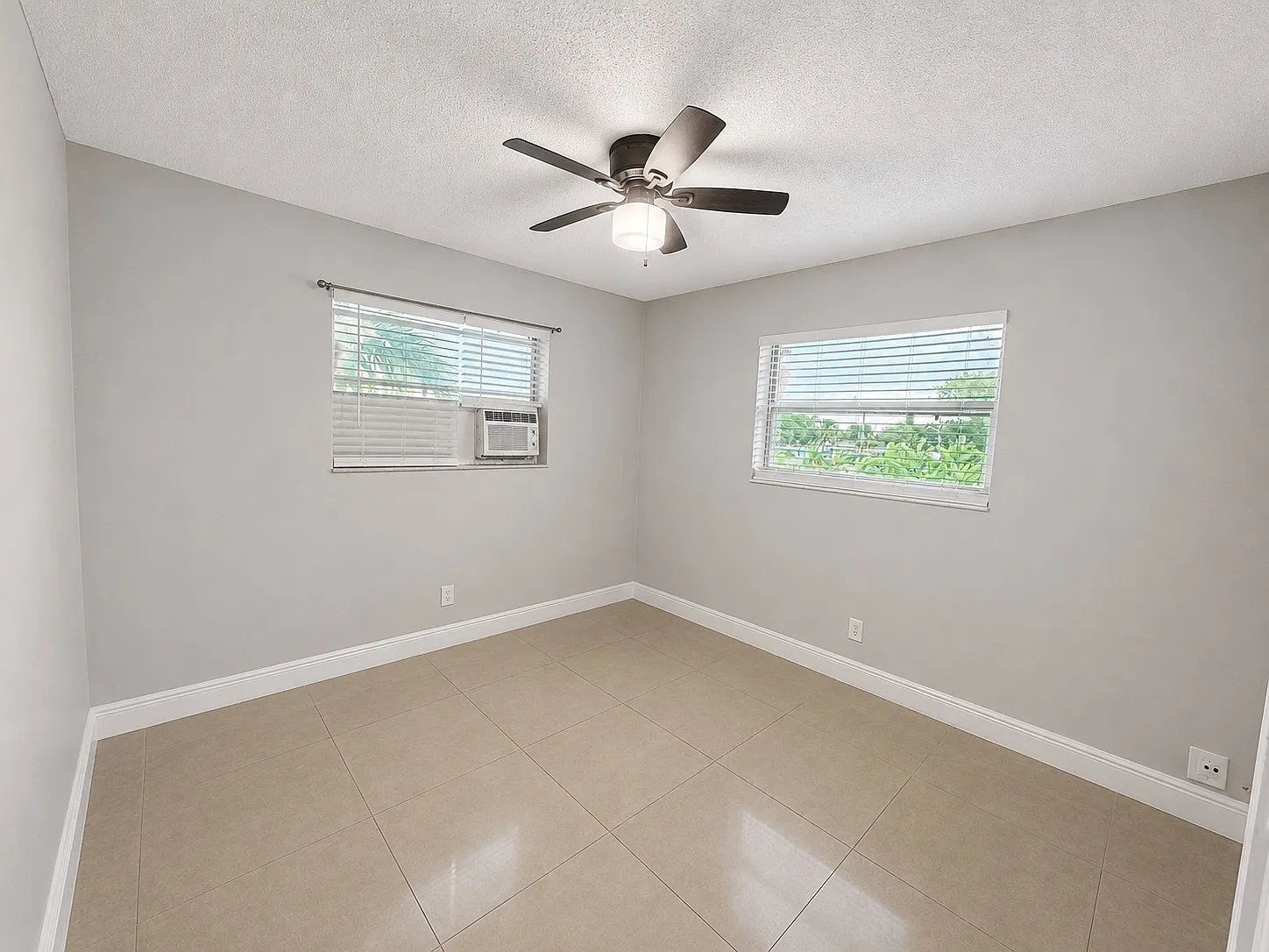 811 NW 6 Avenue - 4 — Photo 1