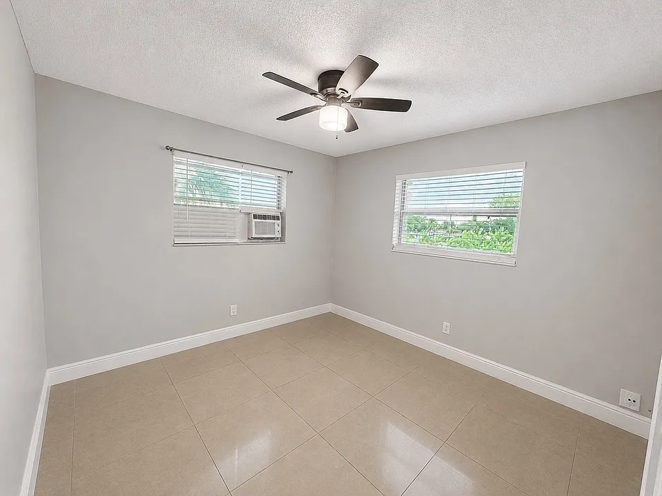 811 NW 6th Ave #4