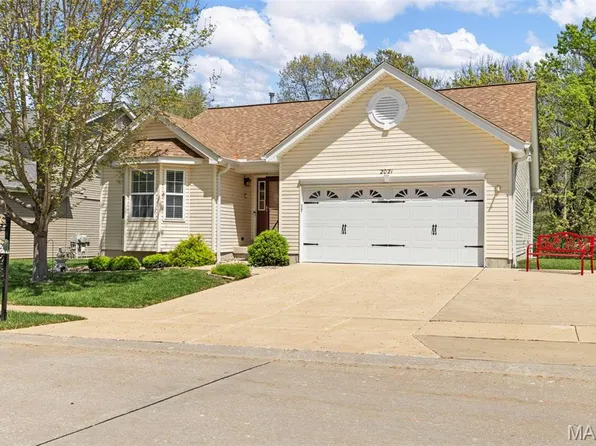 2021 Shetland Path, High Ridge, MO 63049