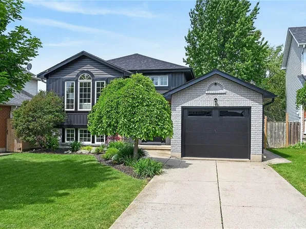 11 Stuart St, Haldimand County, ON N3W 2L3