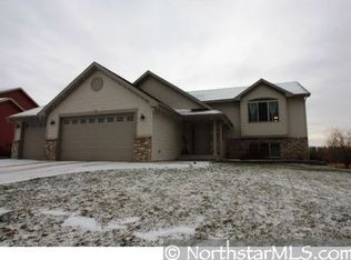 1712 Prairie View Ln NE, Sauk Rapids, MN 56379