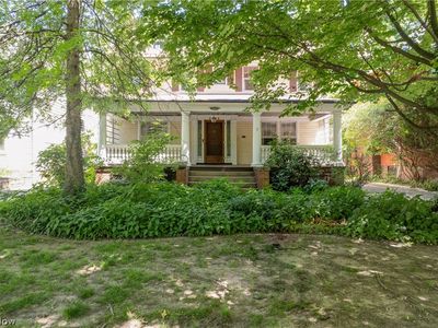 2955 Scarborough Rd, Cleveland Heights, OH, 44118
