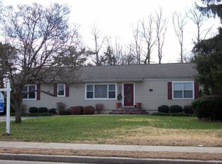 607 Pulaski Rd, East Northport, NY 11731