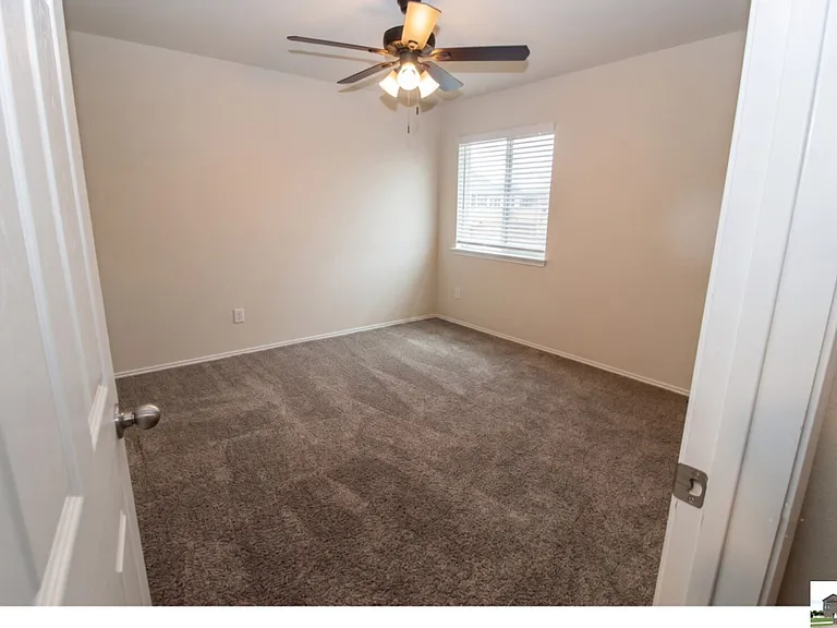 1202 Stonewall Rdg — Photo 11