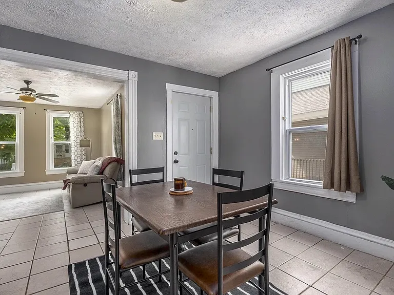 246 National Ave NW #1 — Photo 16