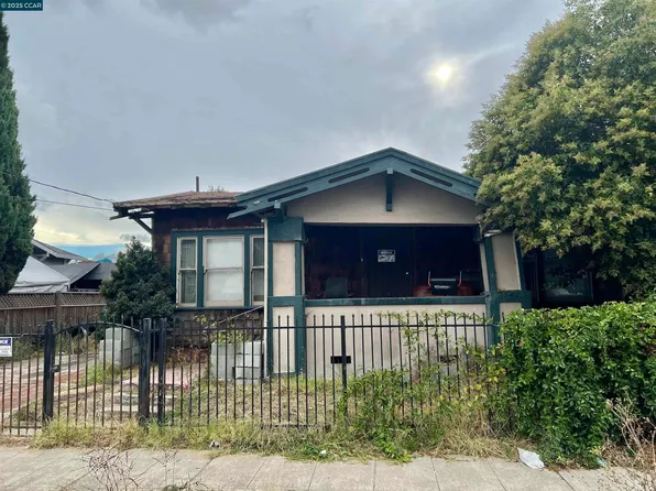 6131 Hayes St, Oakland, CA 94621