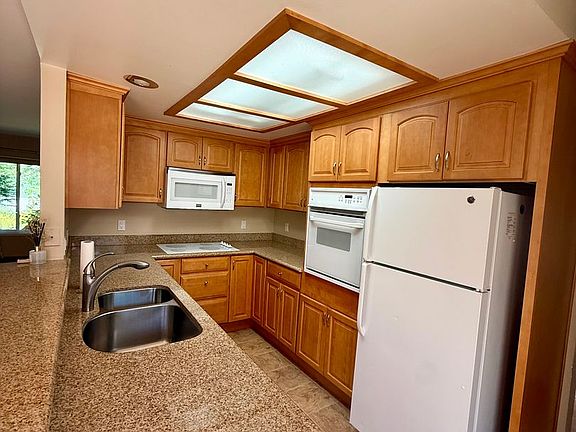 4th image of 3128 Tice Creek Dr APT 2