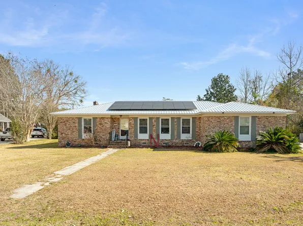 128 Land O Pines Cir, Moncks Corner, SC 29461