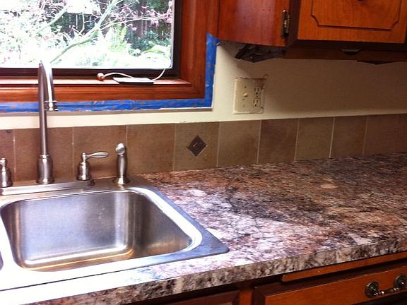 2nd image of 3823 Glendale Dr SE