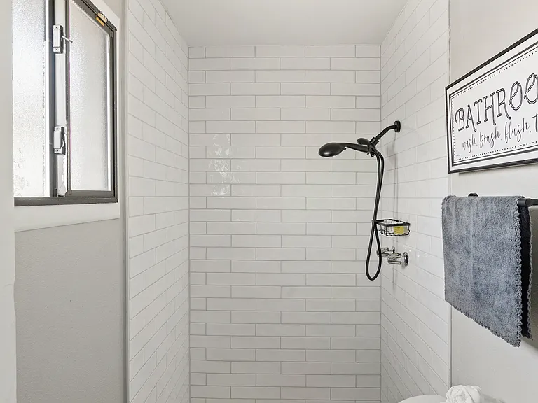 2542 N 41st Ave #A — Photo 27
