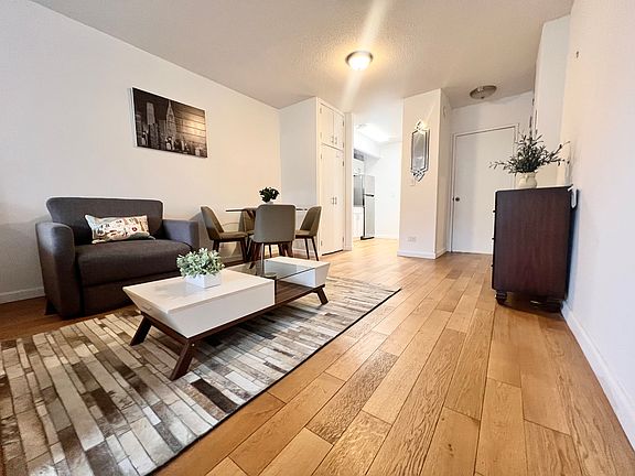 5th image of 347 W 57th St #18EE