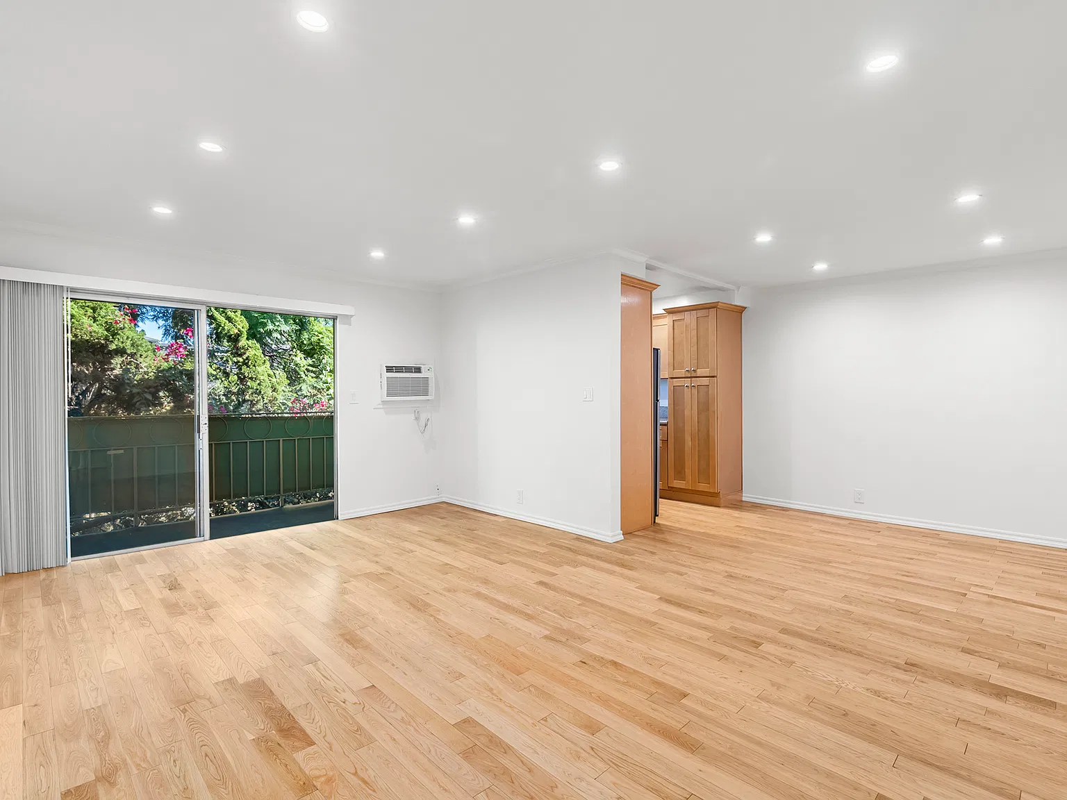 1 bed, 750 sqft, $2,695 — Photo 1
