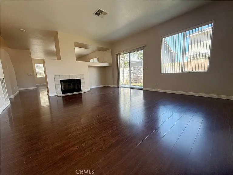 6569 Gladiola St — Photo 7