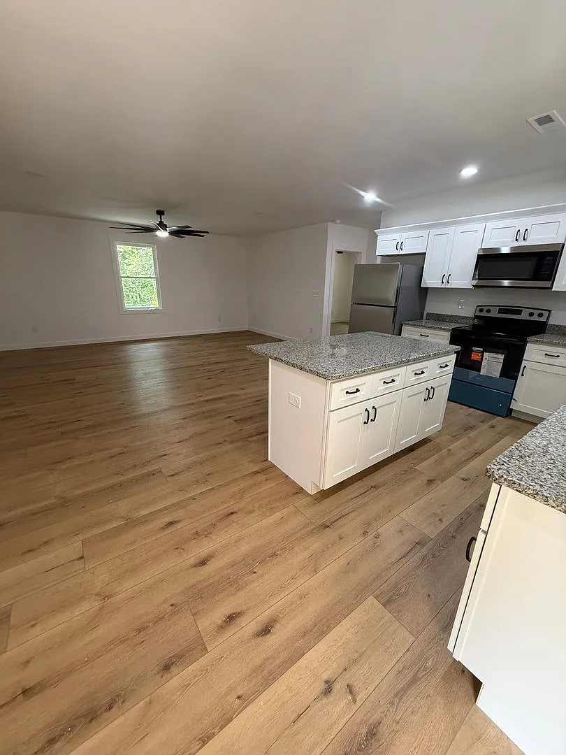Ranger Road Duplex — Photo 2