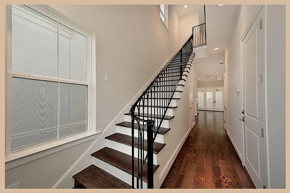 4 bed, 3.5 bath, 2946 sqft, $3,750 — Photo 4