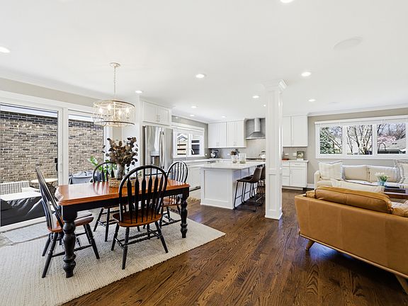 4th image of 2105 Timber Ln