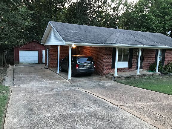 3rd image of 2641 Williamsburg Ln