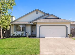 105 Furber Ln, Cloverdale, CA 95425