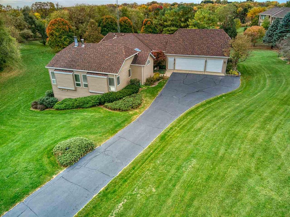 1st image of 563 Schauer Ln