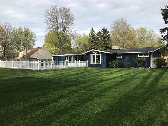 2nd image of 728 Marylane Dr