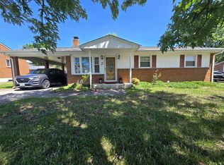 912 Hemlock Rd, Salem, VA 24153