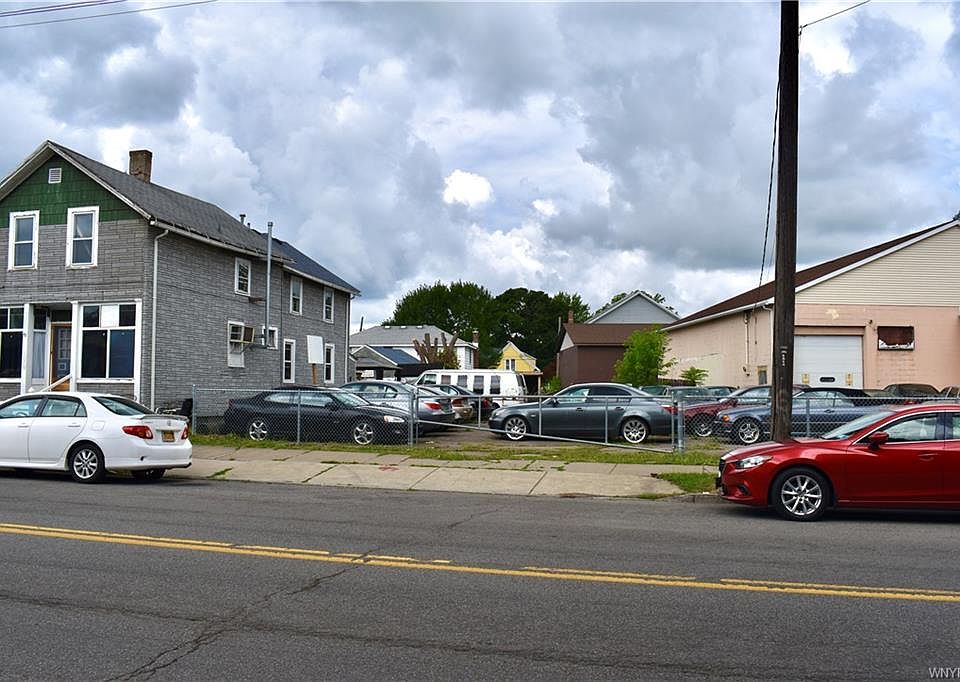 1st image of 512 Cayuga Dr