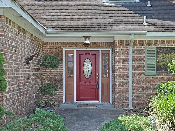 3rd image of 1523 Chestnut Ln