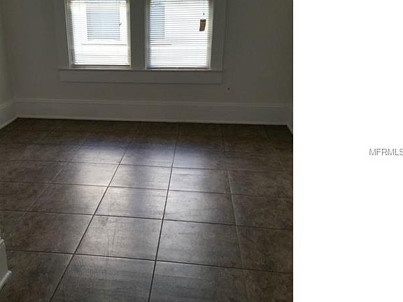 4th image of 126 Avenue C NE