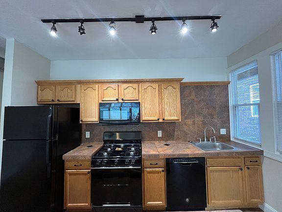 3rd image of 6707 1/2 McPherson Blvd