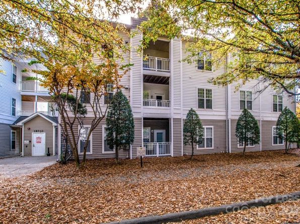 18710 Oakhurst Blvd UNIT 2H