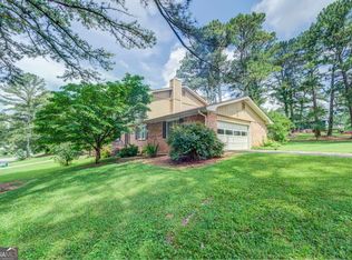 467 Oroarke Dr, Stone Mountain, GA 30088