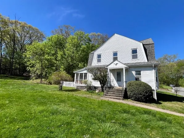 27 Knowles St, Lincoln, RI 02865