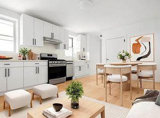 30-46 44th St #2R, Astoria, NY 11103