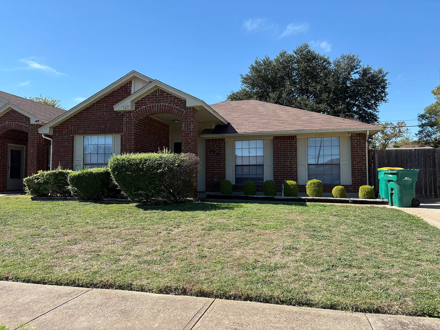 3 bed, 1446 sqft, $1,895 — Photo 1
