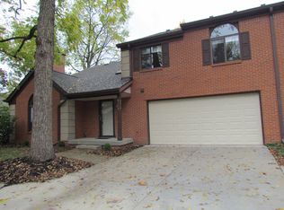 9316 Oak Run Cir, Indianapolis, IN