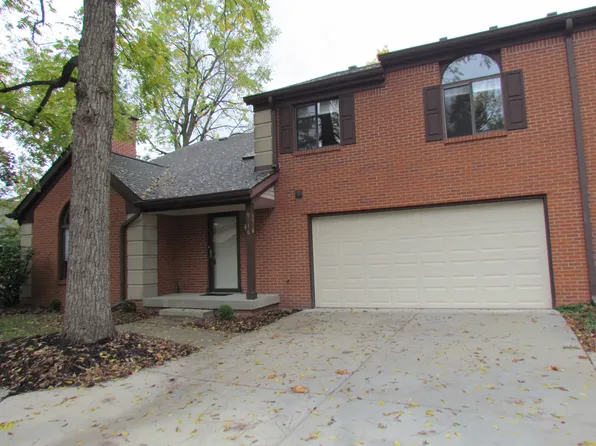 9316 Oak Run Cir, Indianapolis, IN 46260