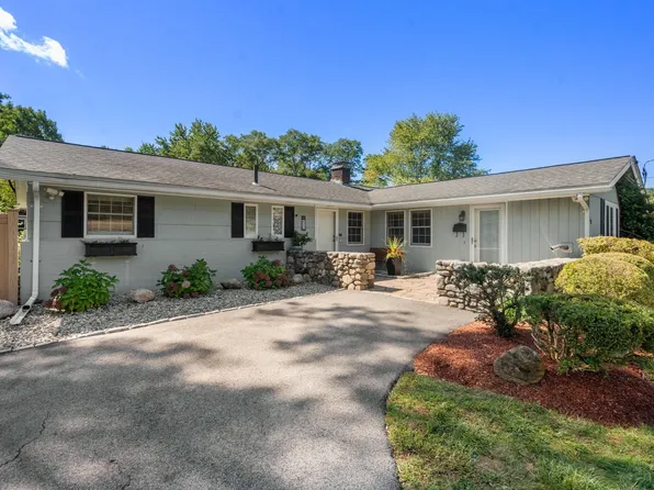 60 Eaton Rd, Framingham, MA 01701
