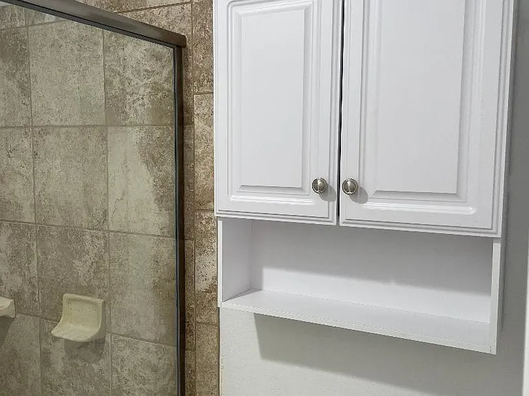 Whitney Manor — Photo 8