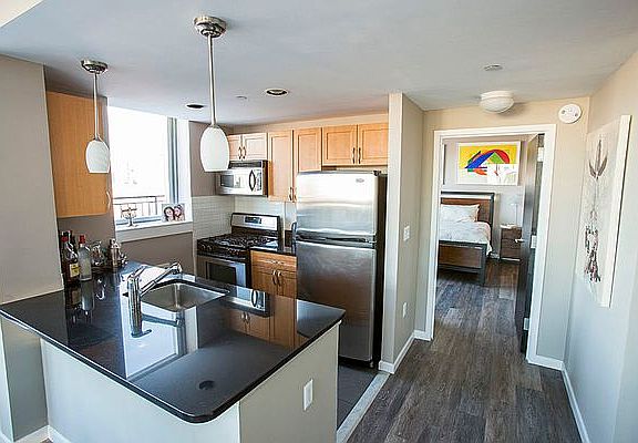 3rd image of 229 Chrystie St APT 611