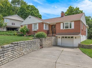216 S Pelham Dr, Dayton, OH 45429