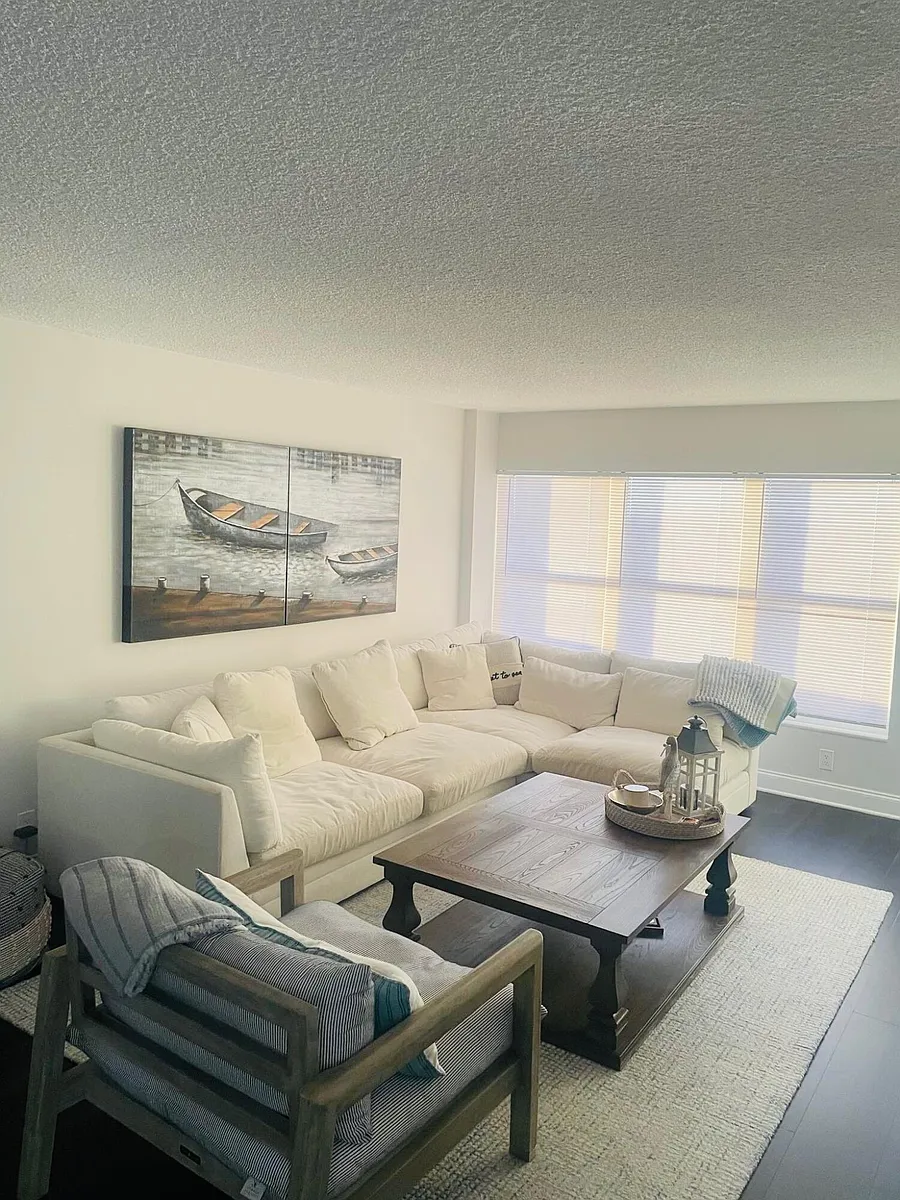 Building Photo - 405 N Ocean Blvd #1523