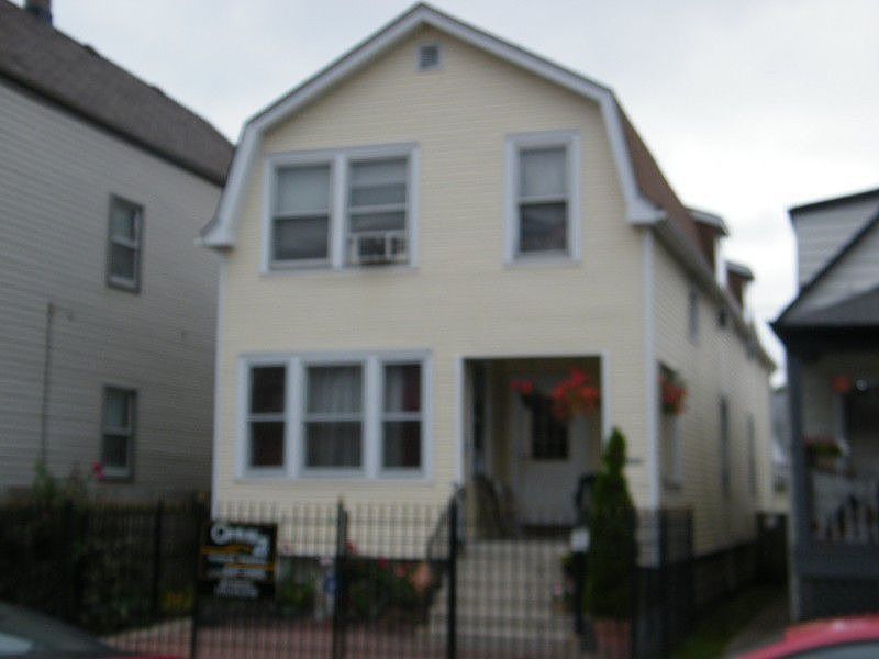 1st image of 4004 S Maplewood Ave