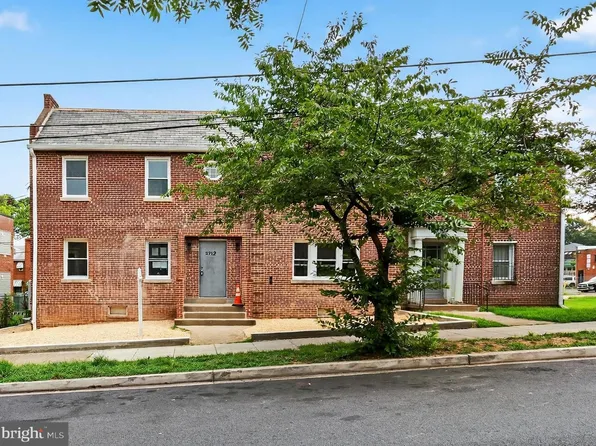 2932 Nelson Pl SE #1, Washington, DC 20019