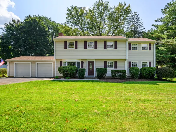 2 Elm Drive, Newtown, CT 06470