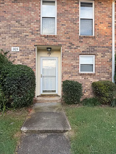 205 Marinawoods Dr SE #3 Photo 1