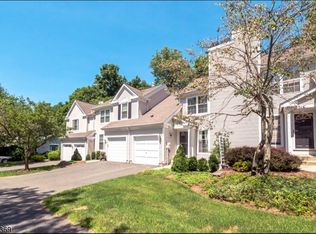 24 Rushmore Ln, Hackettstown, NJ 07840
