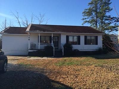 2nd image of 105 Magazine Rd